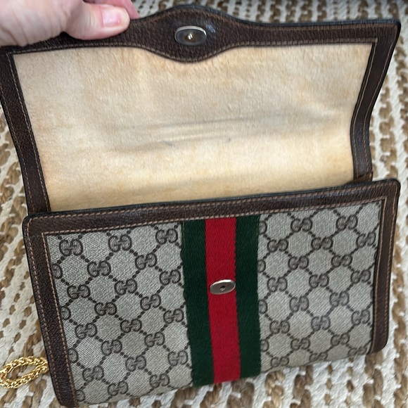 Authentic Gucci Ophidia GG Clutch in Good Condition - Picture 16 of 16